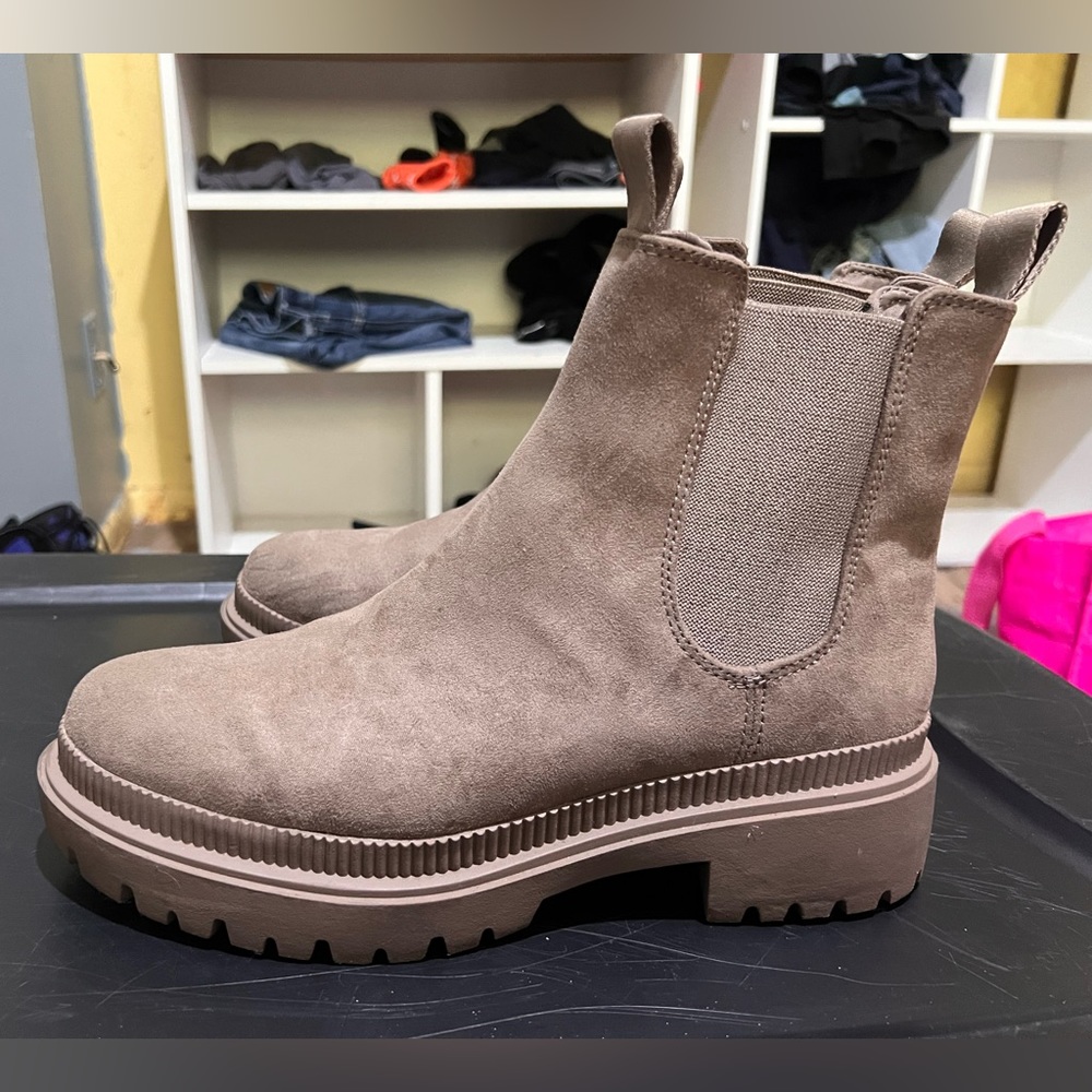 Size 10 H&M boots 2024